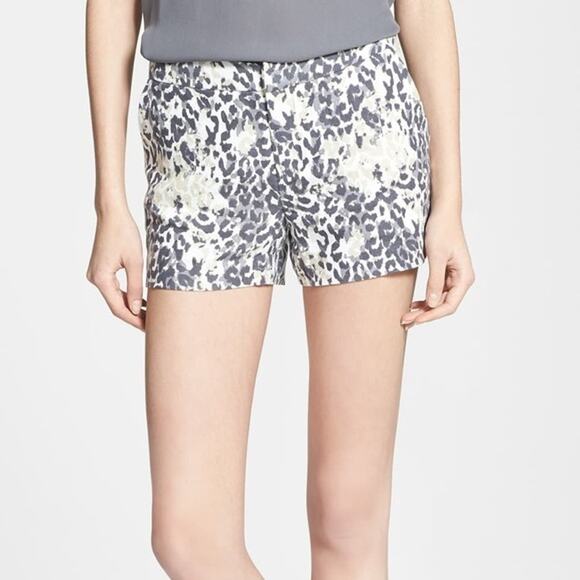 Joie Merci Animal Print Linen Tailored Shorts Neutral Gray Beige Size 6 - Picture 12 of 12